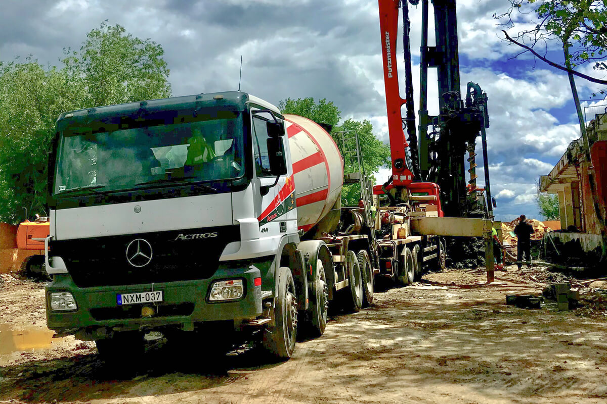 Betonlogisztika - cölöpbetonozás Keszthely