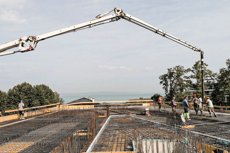 Betonlogisztika - betonpumpa födémbeton Gyenesdiás