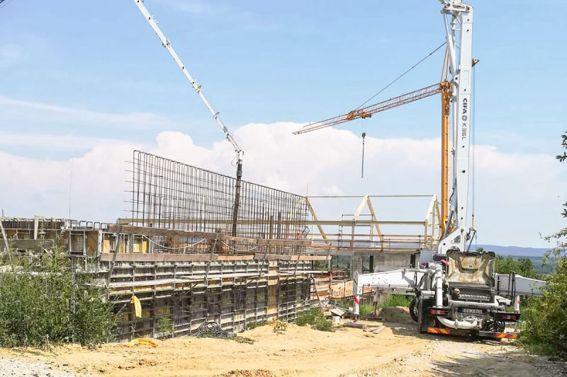 Betonlogisztika - mixerbeton falbetonozás Balatonfelvidék